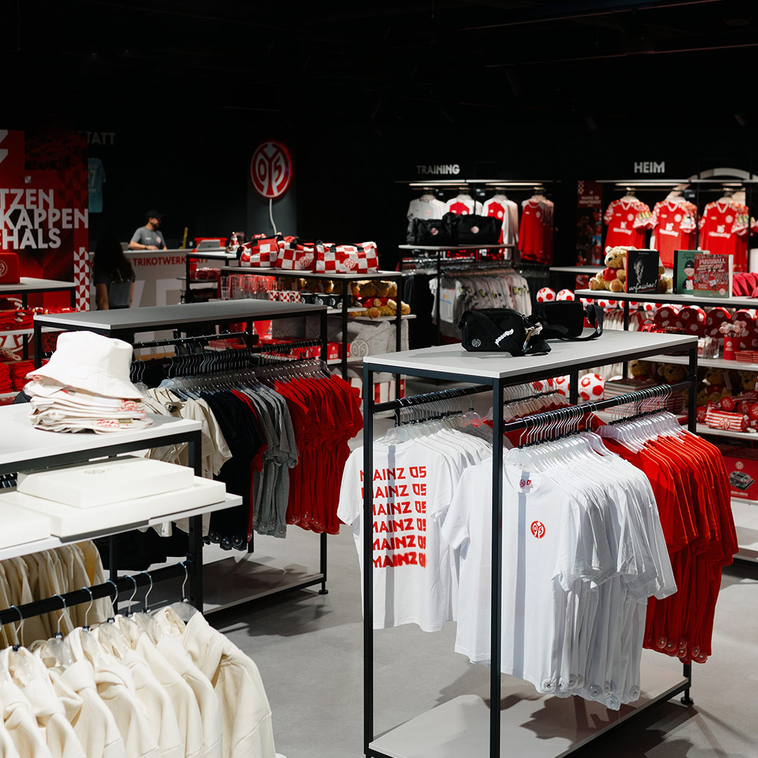 Besuche unsere Fanshops